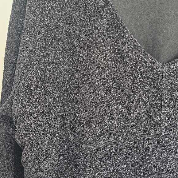 Penningtons BLACK Long-Sleeve Black V-Neck Knit Top Metallic Fibers Size 2X - Picture 7 of 11